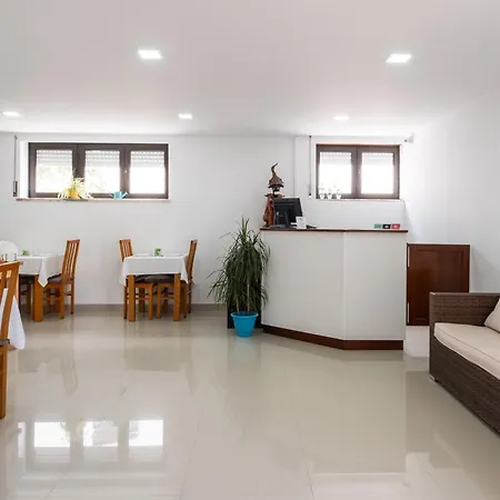 Casa de hóspedes West Side 3*