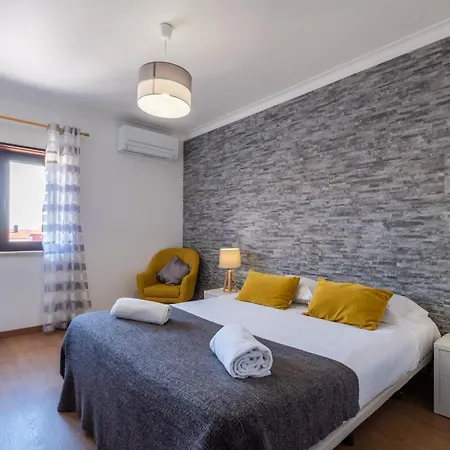 West Side 招待所 佩尼契