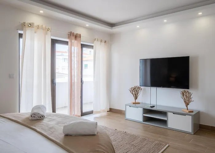 West Side 3* Peniche